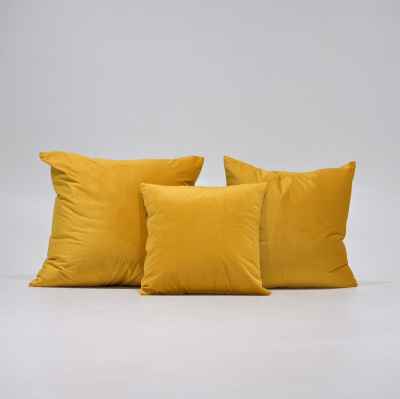 VELVET CUSHION - GOLD