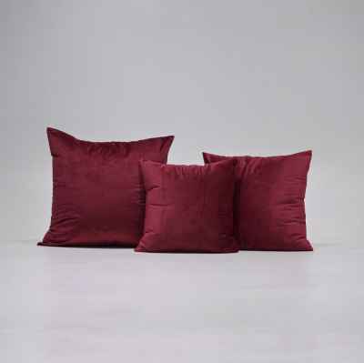 VELVET CUSHION - WINERED