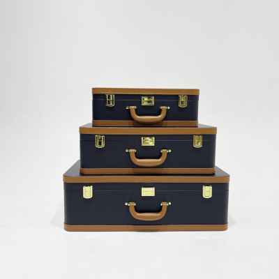 LEATHER TRUNK SET