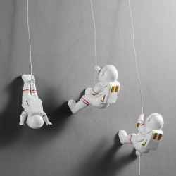 Resin Astronaut Wall Decoration