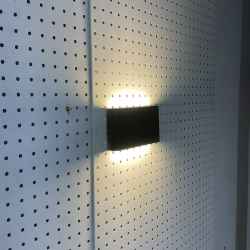 Aluminium Wall Lamp