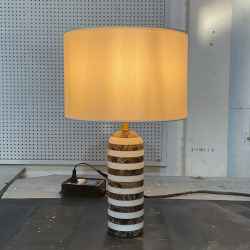 LT122233 Brown&White