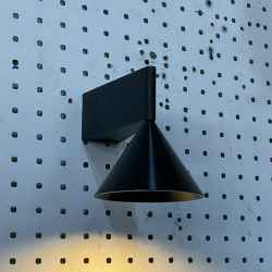 Aluminium Wall Lamp