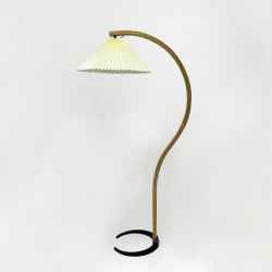 B: (LF115142) 60x40x150H cm.