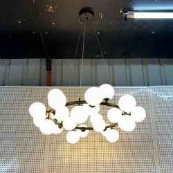 25Heads Chandelier